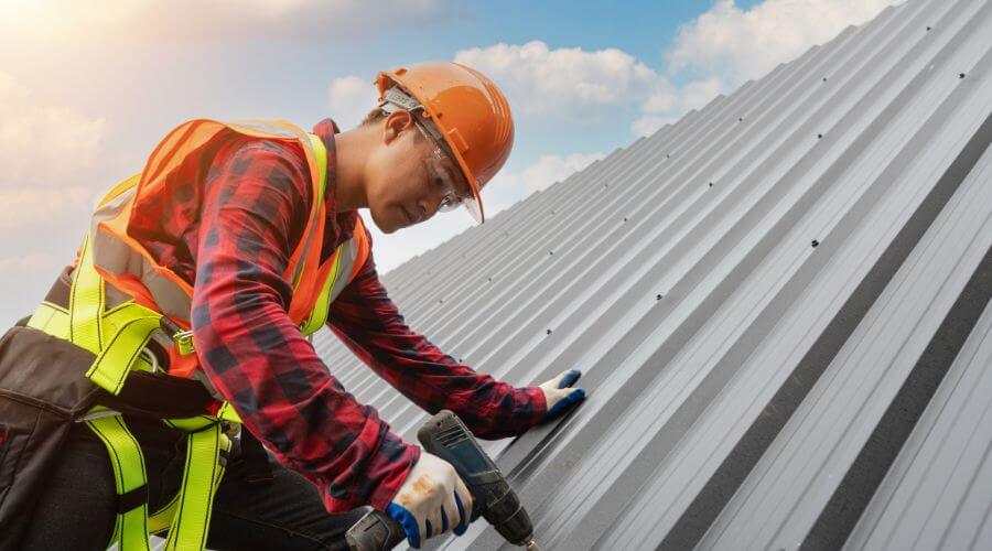 Expert top industrial roofings services in Spragueville, IA